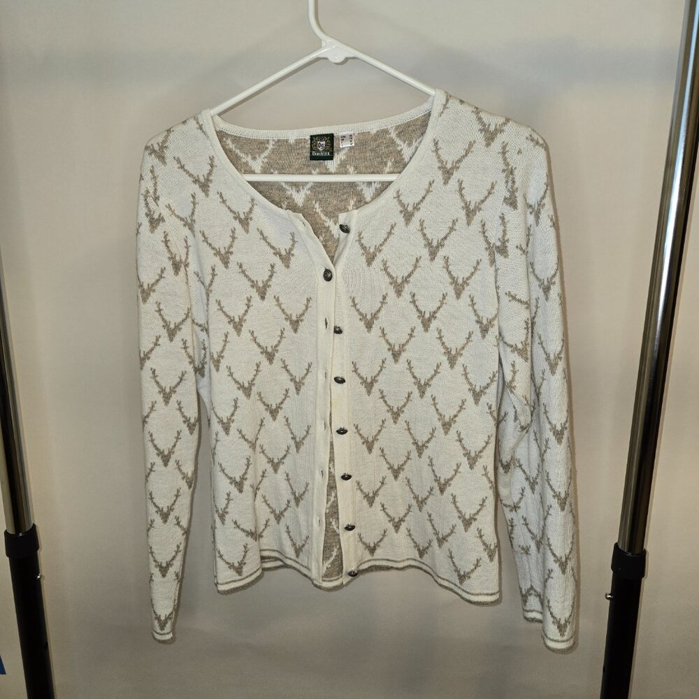 Trachten Button-down Cardigan with Reindeer in Cream